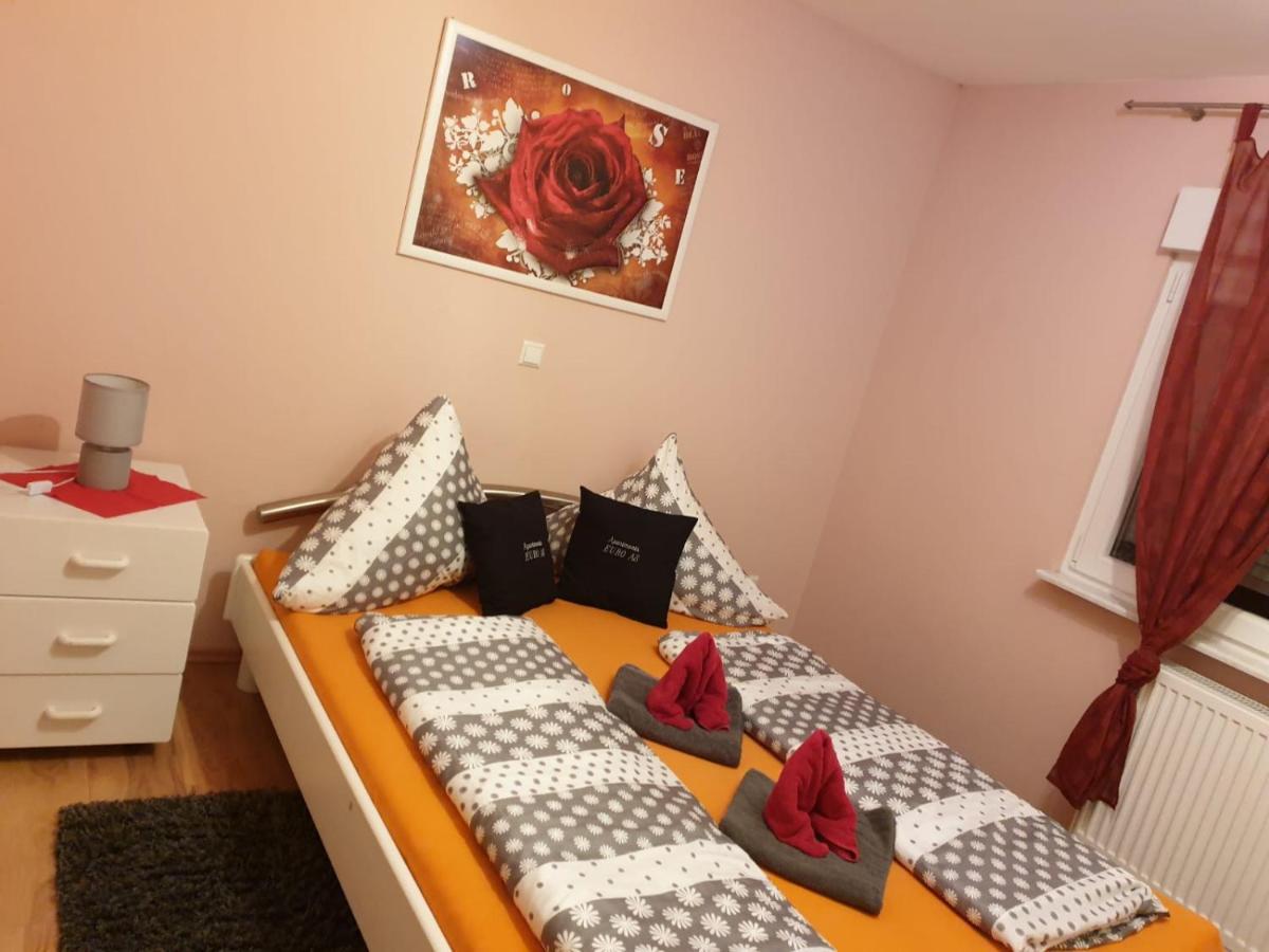 Apartment Euro As Kappel-Grafenhausen Eksteriør billede