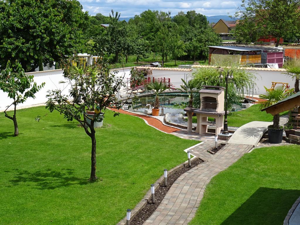 Apartment Euro As Kappel-Grafenhausen Eksteriør billede